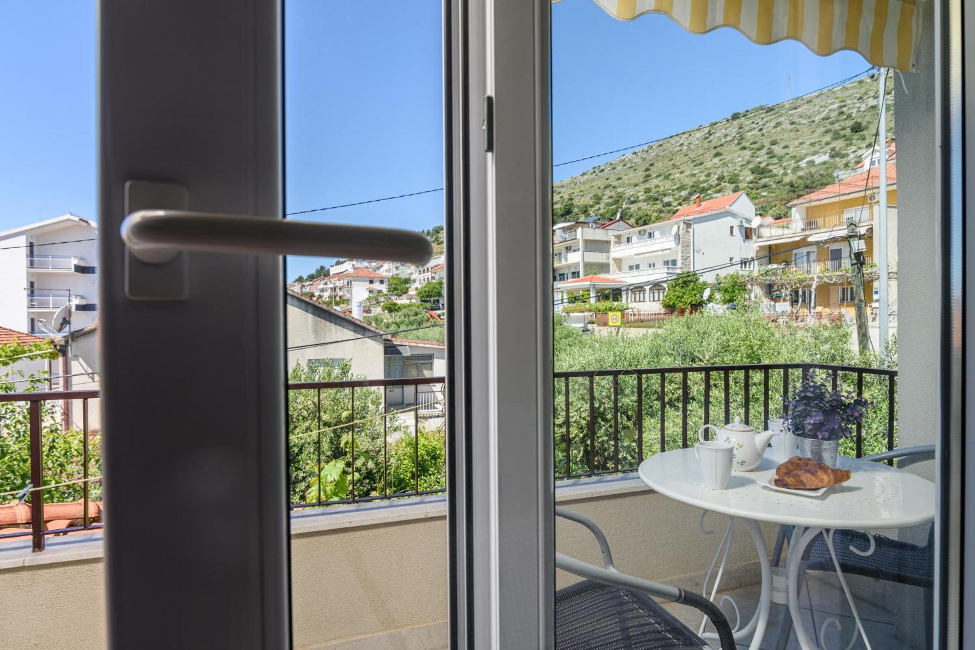 Apartments Villa Ivanka 特罗吉尔 外观 照片