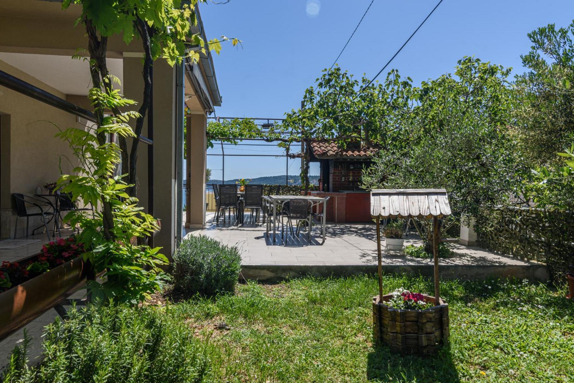 Apartments Villa Ivanka 特罗吉尔 外观 照片
