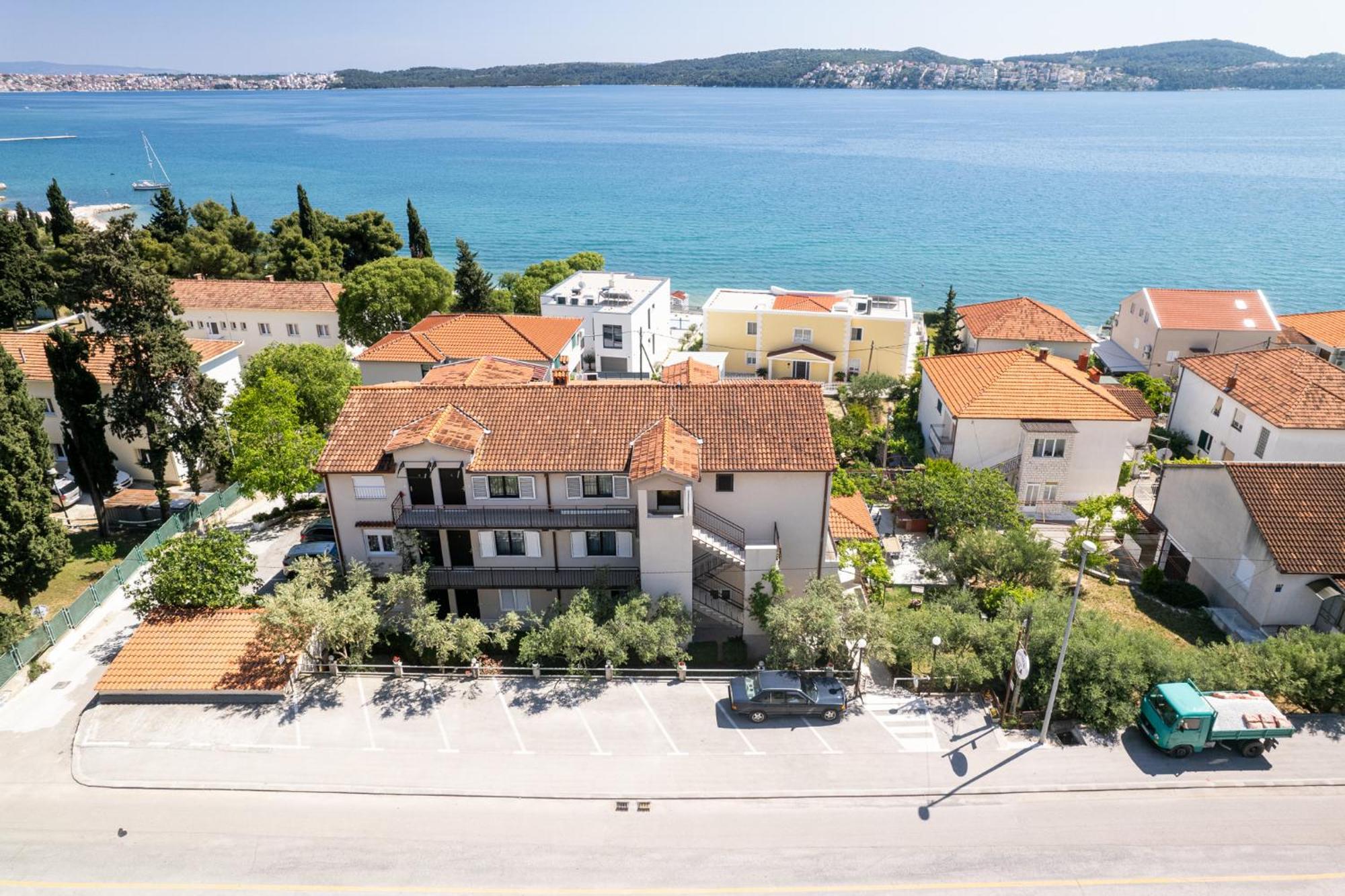 Apartments Villa Ivanka 特罗吉尔 外观 照片